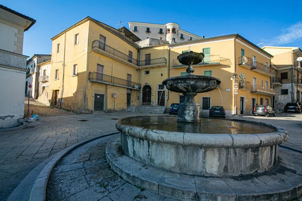 Gesualdo Avellino Καμπάνια Ιταλία Πλατεία Και Σιντριβάνι Κάστρο Στο Κάτω — Φωτογραφία Αρχείου