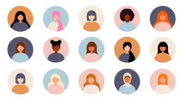 Beyaz arka planda izole edilmiş kadın siluet avatarları koleksiyonu. Yuvarlak çerçeve vektörü Düz İllüstrasyon 'da farklı kadın karşılaşıyor.