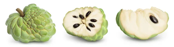 Suiker appel of vla appel geïsoleerd op witte achtergrond met clipping pad en volledige scherptediepte. Exotische tropische Thaise annona of cherimoya vruchten — Stockfoto