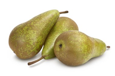 Yeşil konferans armudu kırpma yolu ve tam alan derinliği ile beyaz arkaplanda izole edildi