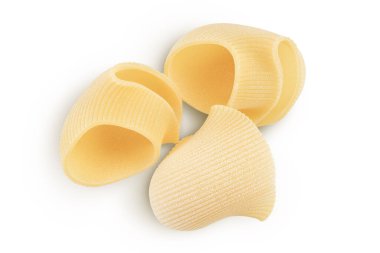 Lumaconi makarnası kırpma yolu ve tam derinlikte beyaz zemin üzerinde izole edilmiş. Üst Manzara. Düz yatıyordu