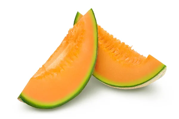 Kantaloupe melon bit isolerad på vit bakgrund med klippbana och full skärpedjup. — Stockfoto