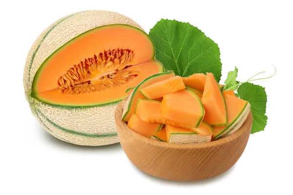 Cantaloupe Melone isoliert auf weißem Hintergrund mit Clipping-Pfad und voller Schärfentiefe, — Stockfoto