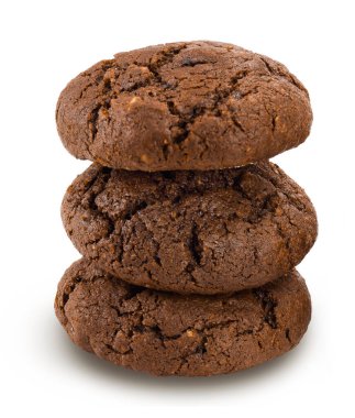 Beyaz arka planda izole edilmiş çikolatalı kurabiyeler..