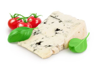 Mavi peynirli gorgonzola, beyaz arka planda tam derinlikte izole edilmiş.