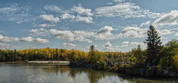 Manitoba 'daki Doğu Ormanı