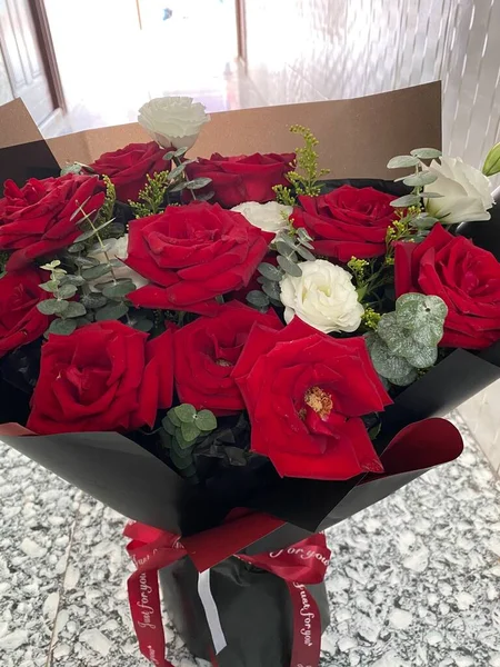 beautiful bouquet of red roses in a vase
