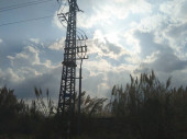 přenosová vysokonapěťová věž, elektřina, elektrické vedení a obloha 