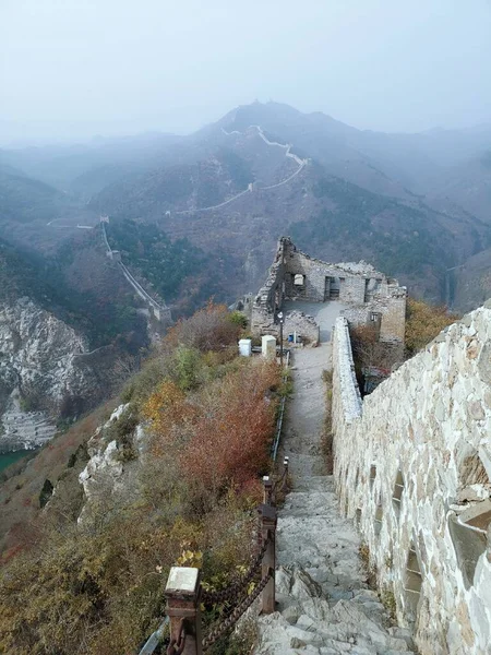 the great wall of the ancient city of china