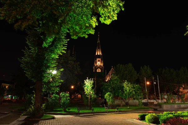 Noite Cidade Praça Parque Com Igreja Edifício Local Património Turístico — Fotografia de Stock