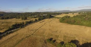 Şili 'nin güneyindeki Valdivia yakınlarındaki kırsal bölgede uçuş 