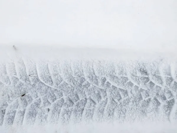 Bandensporen Zuiver Witte Sneeuw Sporen Van Autobanden Sneeuw — Stockfoto