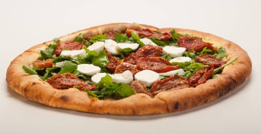 Pizza, dünyanın en çok tüketilen yiyeceklerinden biri, çok sayıda çeşidi ve çeşidi var, lezzetli, tatlı, fırında kızartılmış, vs...