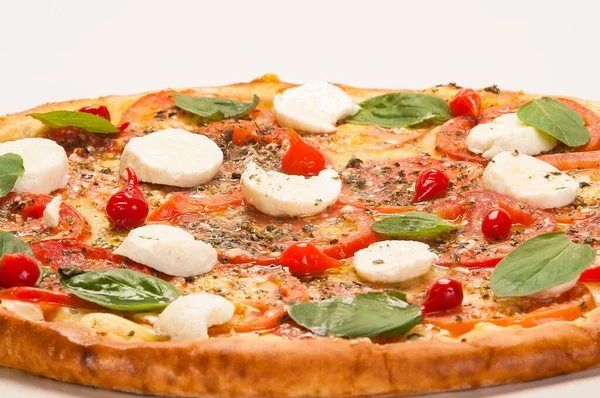 Pizza, dünyanın en çok tüketilen yiyeceklerinden biri, çok sayıda çeşidi ve çeşidi var, lezzetli, tatlı, fırında kızartılmış, vs..