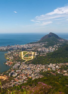 2015, 28 Aralık, Rio de Janeiro, Brezilya: Kurtarıcı İsa ve çevresi.