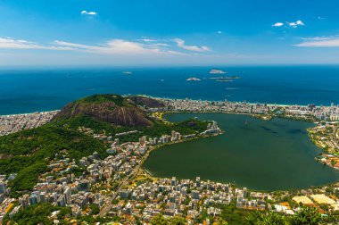 2015, 28 Aralık, Rio de Janeiro, Brezilya: Kurtarıcı İsa ve çevresi.
