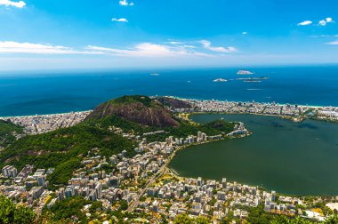 2015, 28 Aralık, Rio de Janeiro, Brezilya: Kurtarıcı İsa ve çevresi.