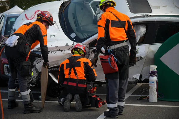 Einsatz Der Feuerwehr Bei Einem Verkehrsunfall Frankreich — Stockfoto