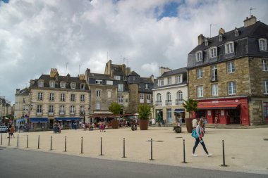 EYLÜL 2021 - Vannes şehir merkezi Morbihan 'da yarı keresteli evleriyle birlikte görülüyor.