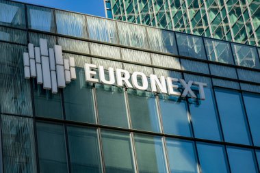 HAZİRAN 2022 - LA DEFENSE - FRANSA: Euronext tabelasında görünüm