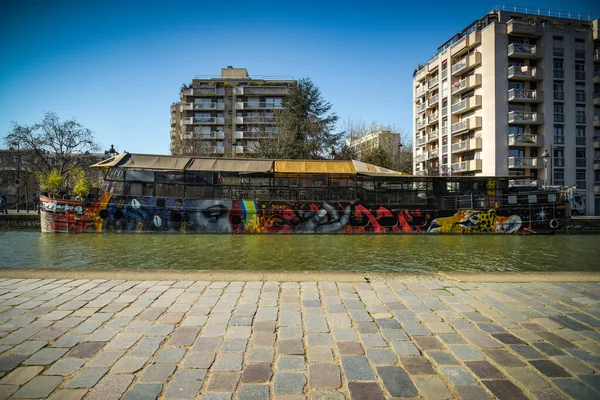 2022年3月 法国巴黎 巴黎圣马丁运河景观 — 图库照片