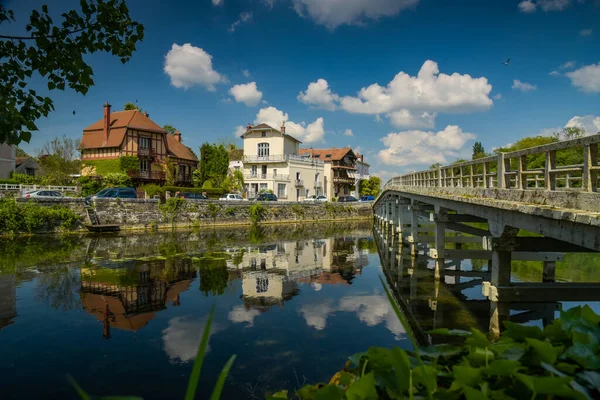 Seine et Marne, Fransa 'da Samois sur Seine şehrine bakın.