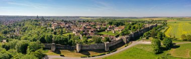 Fransa 'nın Seine et Marne kentindeki Unesco dünya mirasına ait Ortaçağ Provins şehrinin manzarası