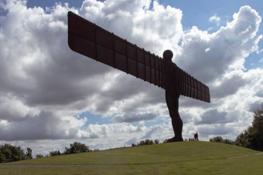 Kuzey Meleği, Gateshead, Tyne and Wear, İngiltere 'de bulunan Antony Gormley tarafından 1996 yılında yapılan ve dünyanın en büyük melek heykeli olan heykel..