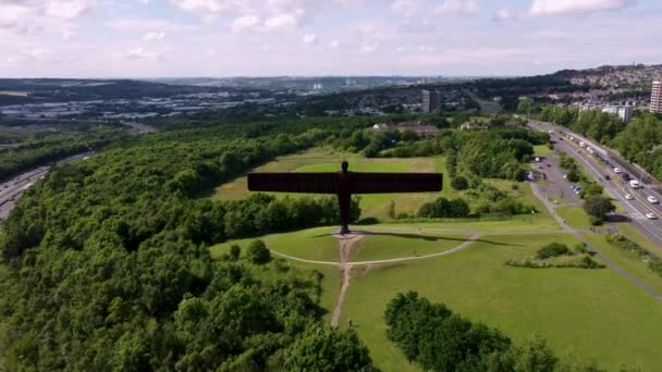 Angel North Modern Skulptur Antonius Gormley Belägen Gateshead Tyne Wear — Stockvideo