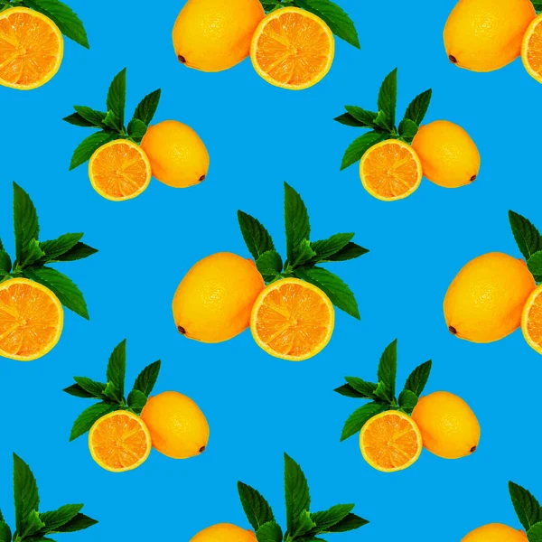 Büyük, kare desenli limon ve nane yapraklı mavi arka planda, tasarım ve reklam için.