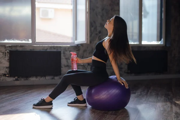 Beautiful Sporty Woman Holding Shaker Water Gym — Fotografia de Stock