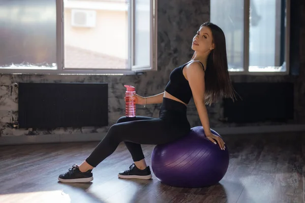 Beautiful Sporty Woman Holding Shaker Water Gym — kuvapankkivalokuva