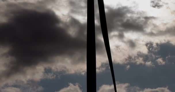 Silhouette Von Windrädern Erzeugt Strom Himmel — Stockvideo