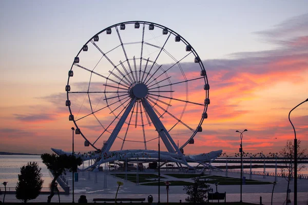 Baku Azerbaijan 2020 Year Ferris Wheel Sunrise —  Fotos de Stock