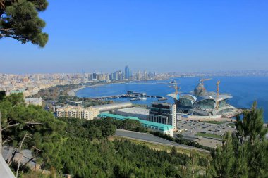 Bakü şehrinin güzel körfezi. Azerbaycan.