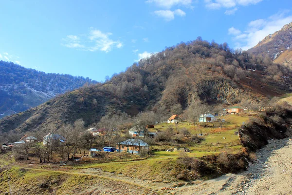 Маленькая Деревня Красивых Горах Деревня Лаза Габала Азербайджан — стоковое фото