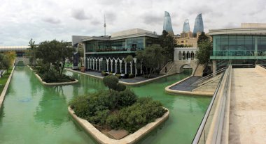 Bakü. Azerbaycan. 04.09.2016 yılı. Şehrin güzel Venedik 'i Bulvarda.
