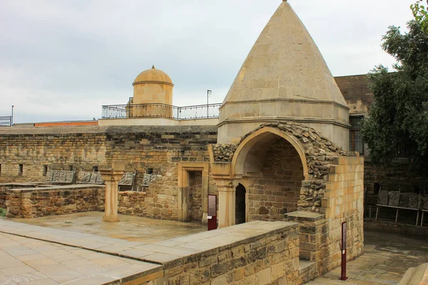 Mausoleum Seyid Yahya Bakuvi 16Th Century Courtyard Shirvanshahs Palace — ストック写真