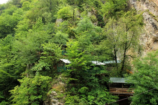 Região Guba Azerbaijão 2016 Restaurante Desfiladeiro Nas Montanhas Perto Rio — Fotografia de Stock