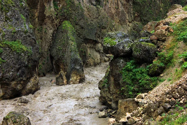 Río Fangoso Hermoso Cañón Región Guba Azerbaiyán — Foto de Stock