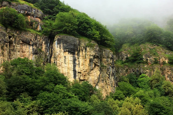 Khinalyg Köyüne Giderken Vadideki Güzel Kayalar Azerbaycan — Stok fotoğraf
