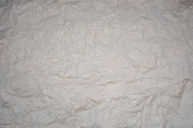 Buruşuk kağıtları paketliyorum. Kağıtlar.