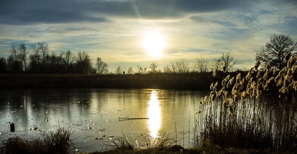 Beautiful Sunset Icy Lake Background — Stock Photo, Image