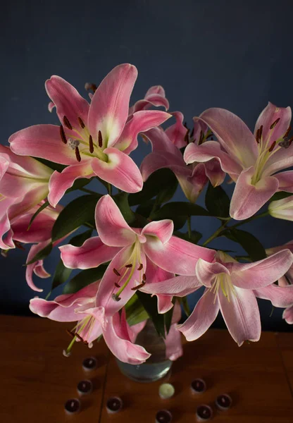 Beautiful Bouquet Flowers Lilies Dark Background Background Texture — Stok fotoğraf