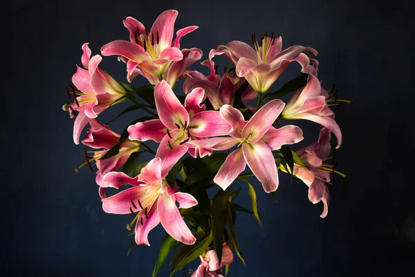 Beautiful Bouquet Flowers Lilies Dark Background Background Texture — ストック写真