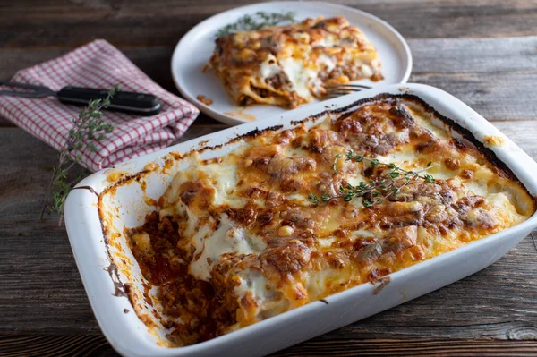 Homemade Fresh Cooked Cannelloni Casserole Pasta Casserole Made Bolognese Bechamel — Foto Stock