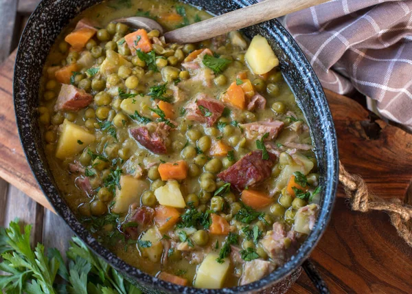 Guiso Guisante Con Carne Cerdo Una Olla Cocina Tradicional Alemana —  Fotos de Stock