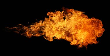 Yangın ve yanan alev meşalesi GR için siyah arkaplanda izole edildi