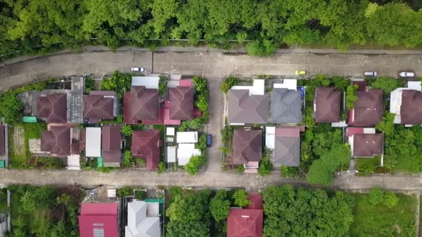 Aerial drone shot of suburb area surrounded by green eco-friendly environment for housing and real estate project top view — Vídeo de Stock