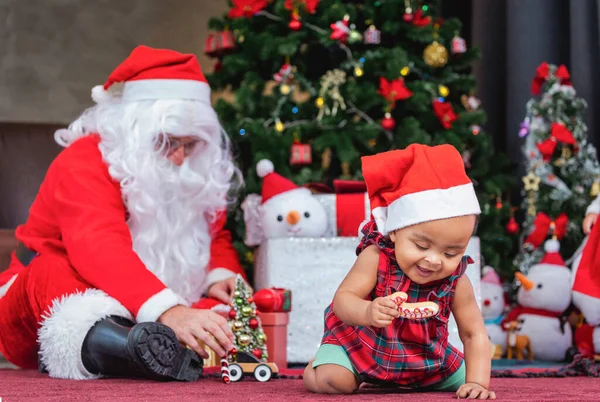 African American Baby Having Fun Playing Toys While Santa Claus — Φωτογραφία Αρχείου